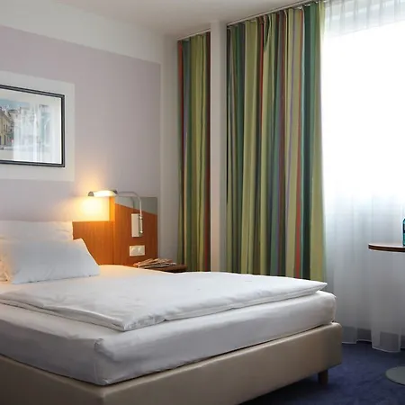 Messe Apartment *