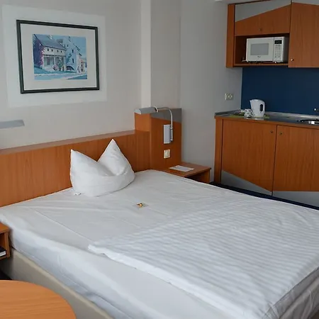 Messe Apartment *